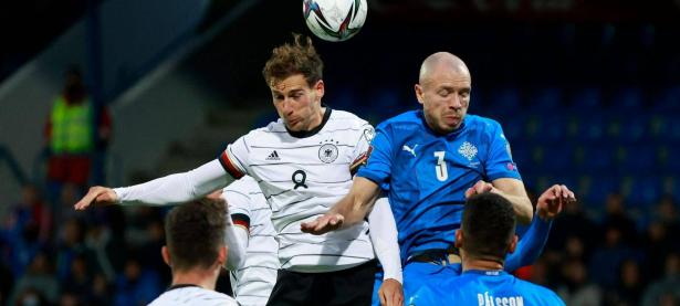 B体育官网app-欧预赛强队轰炸终结，黑马崭露头角的简单介绍