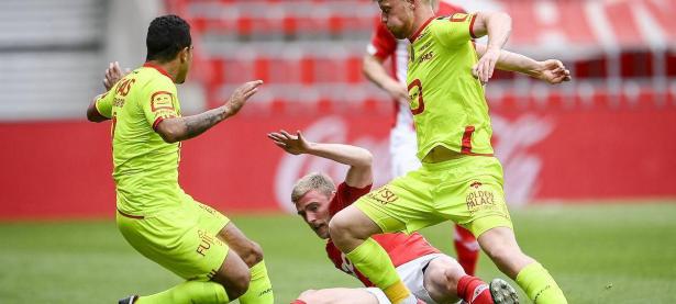 B体育官网-马德里竞技击败瓦伦西亚，取得胜利