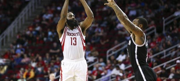 B体育官方-火箭惜败马刺，哈登砍下30分无力回天的简单介绍