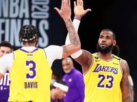 B体育电竞-湖人主场击败灰熊，詹皇贡献32分