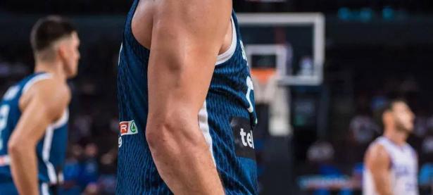 B体育课程-独行侠主场负于开拓者，东契奇狂砍40分的简单介绍