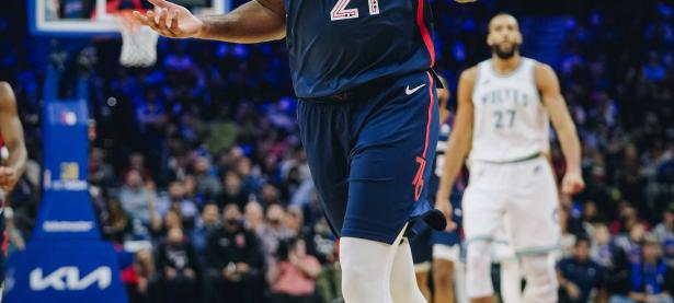 B体育娱乐-关于湖人险胜76人，詹姆斯一人压哨绝杀！恩比德疲态尽显？的信息