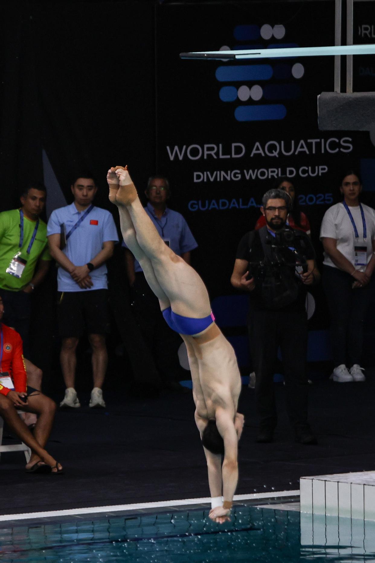 西班牙选手获得跳水比赛银牌