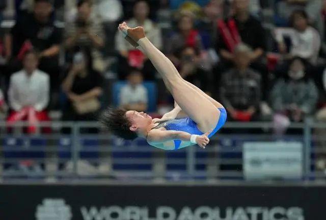 西班牙选手获得跳水比赛银牌