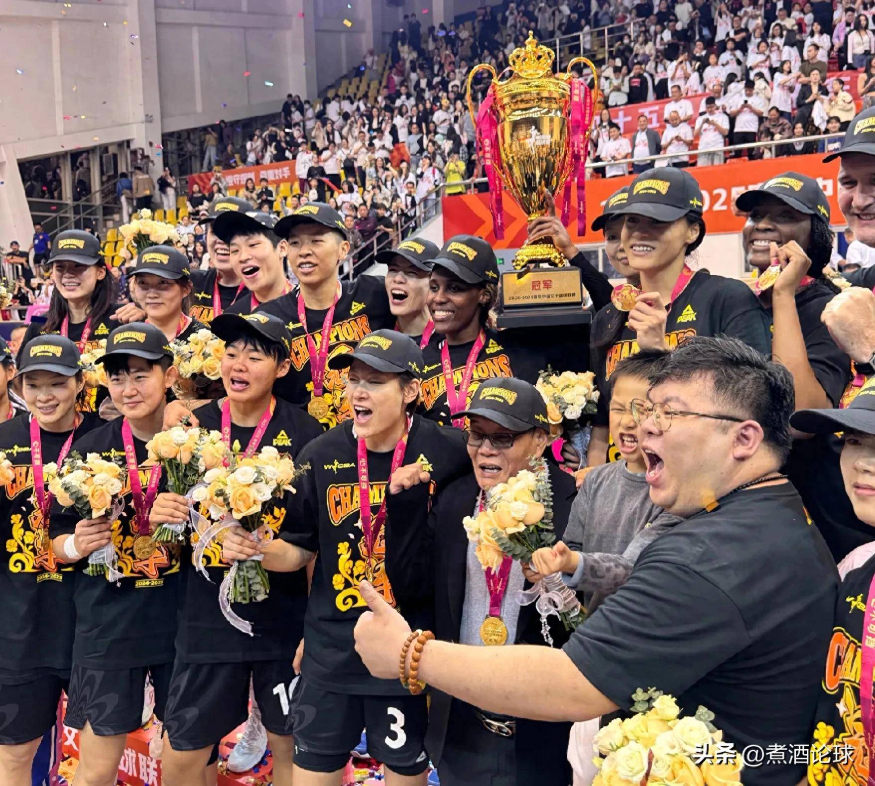 CBA季后赛赛程揭晓!广州扣篮大赛惊艳亮相,谁将问鼎冠军? CBA季后赛赛程揭晓!广州扣篮大赛惊艳亮相,谁将问鼎冠军?