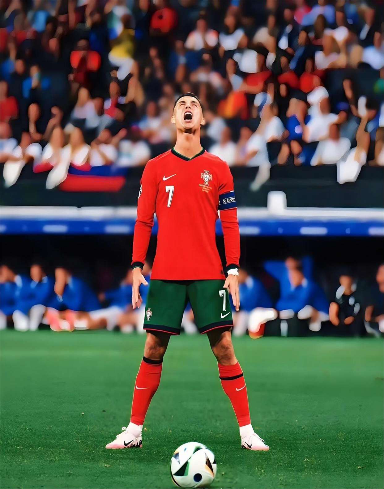 包含C罗离别利雅得,将飞往何方谱写新篇章?的词条 包含C罗离别利雅得,将飞往何方谱写新篇章?的词条