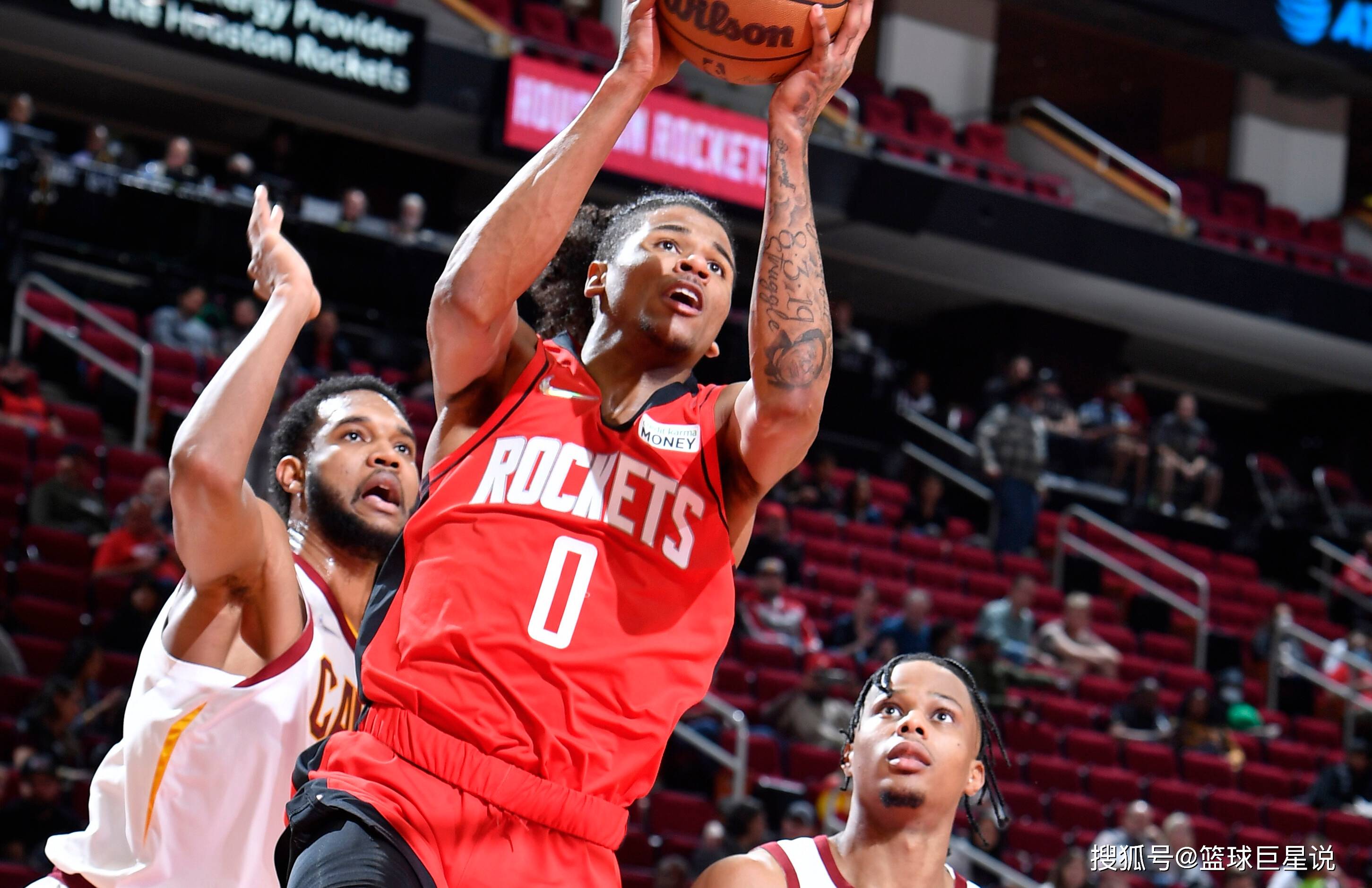 绿城客场逆转胜重庆，结束连败