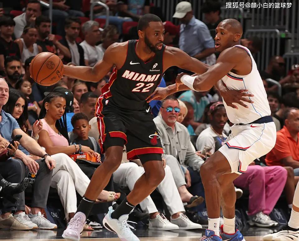 快船主场击败热火,取得连胜 快船主场击败热火,取得连胜