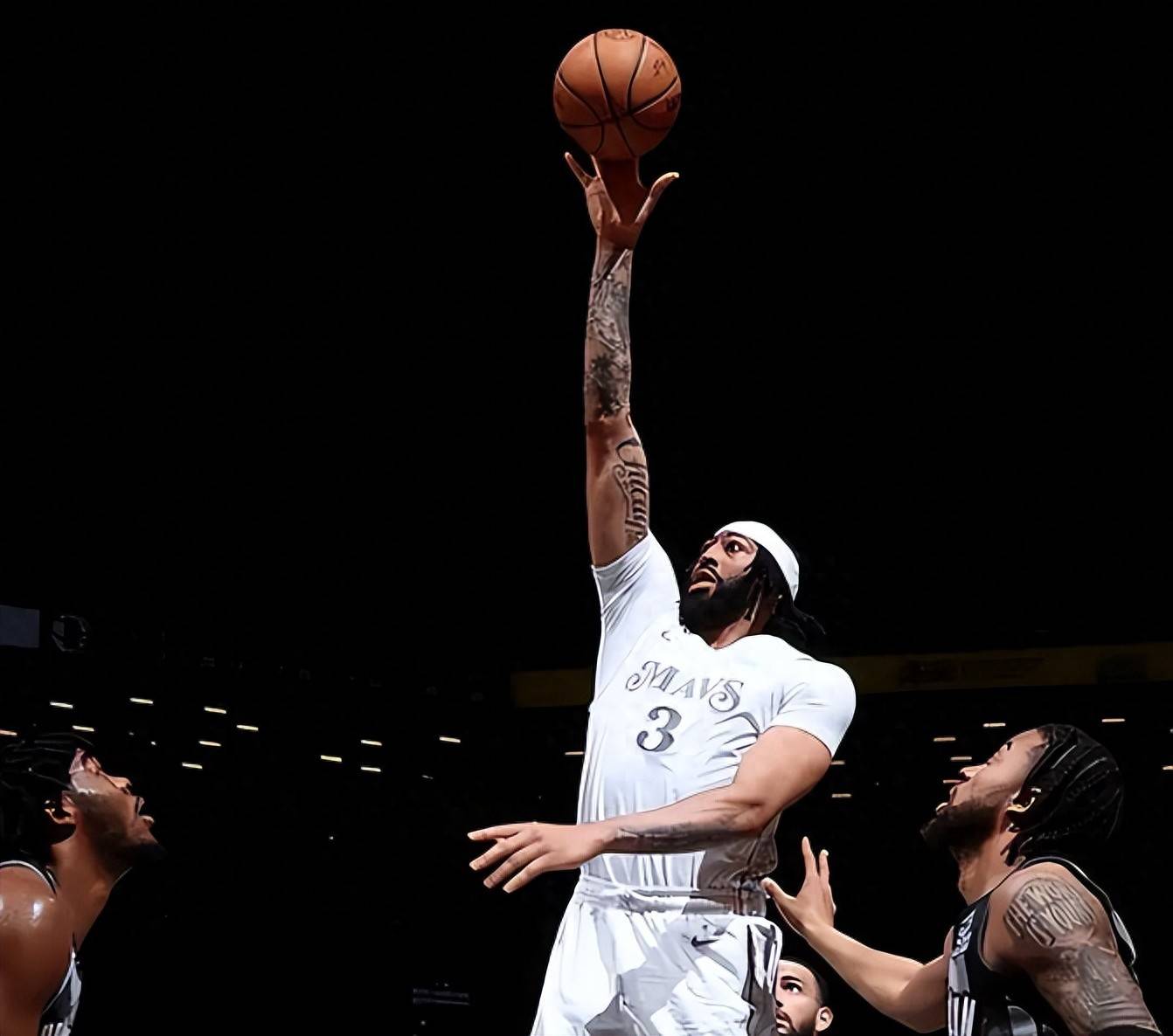 「篮网绝杀灰熊，迎来喜讯」的简单介绍